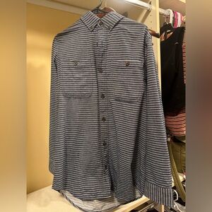 Duluth Trading Company - Men's Free Swingin' Flannel Slim Fit Shirt - size M